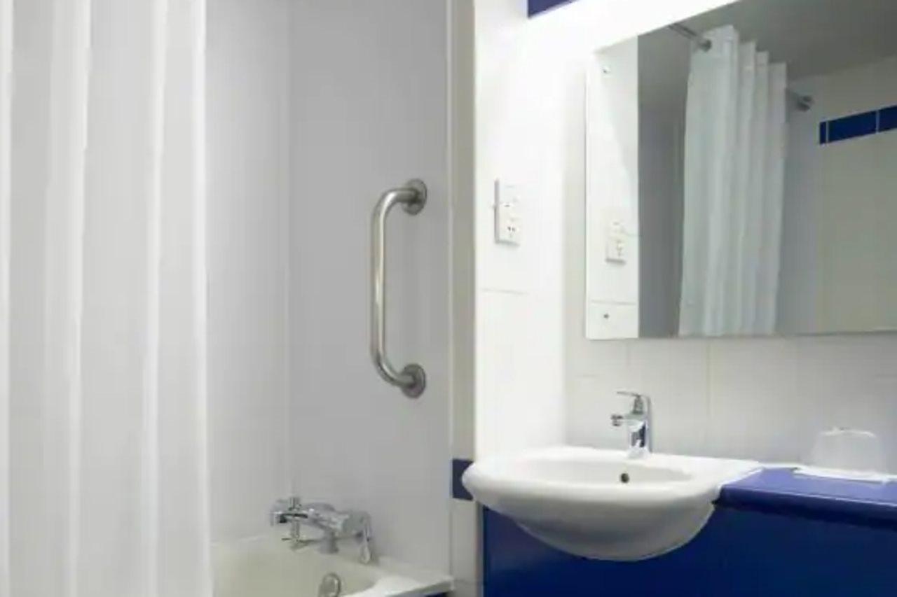 Travelodge Preston Central Екстер'єр фото