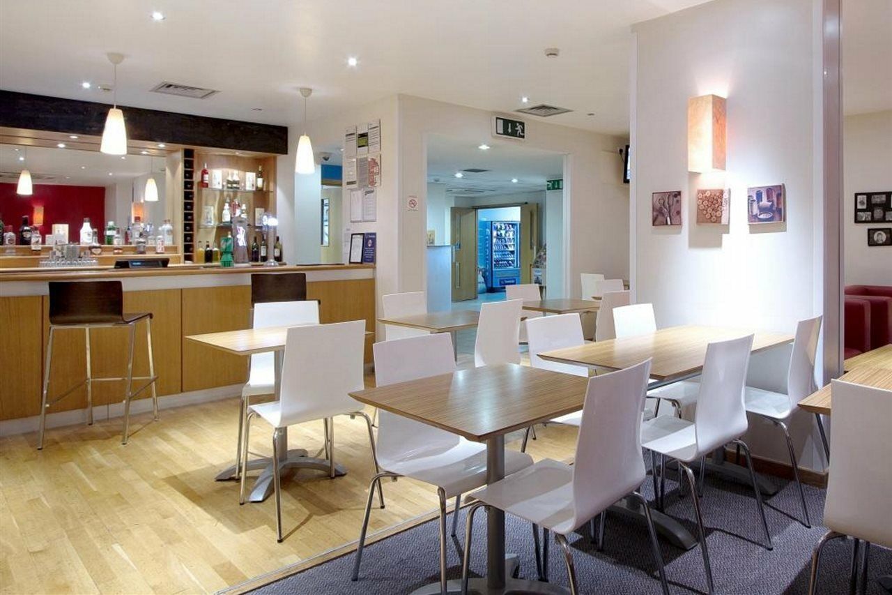 Travelodge Preston Central Екстер'єр фото